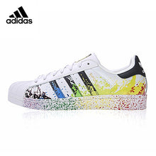 Load image into Gallery viewer, Adidas Gold Label Unisex